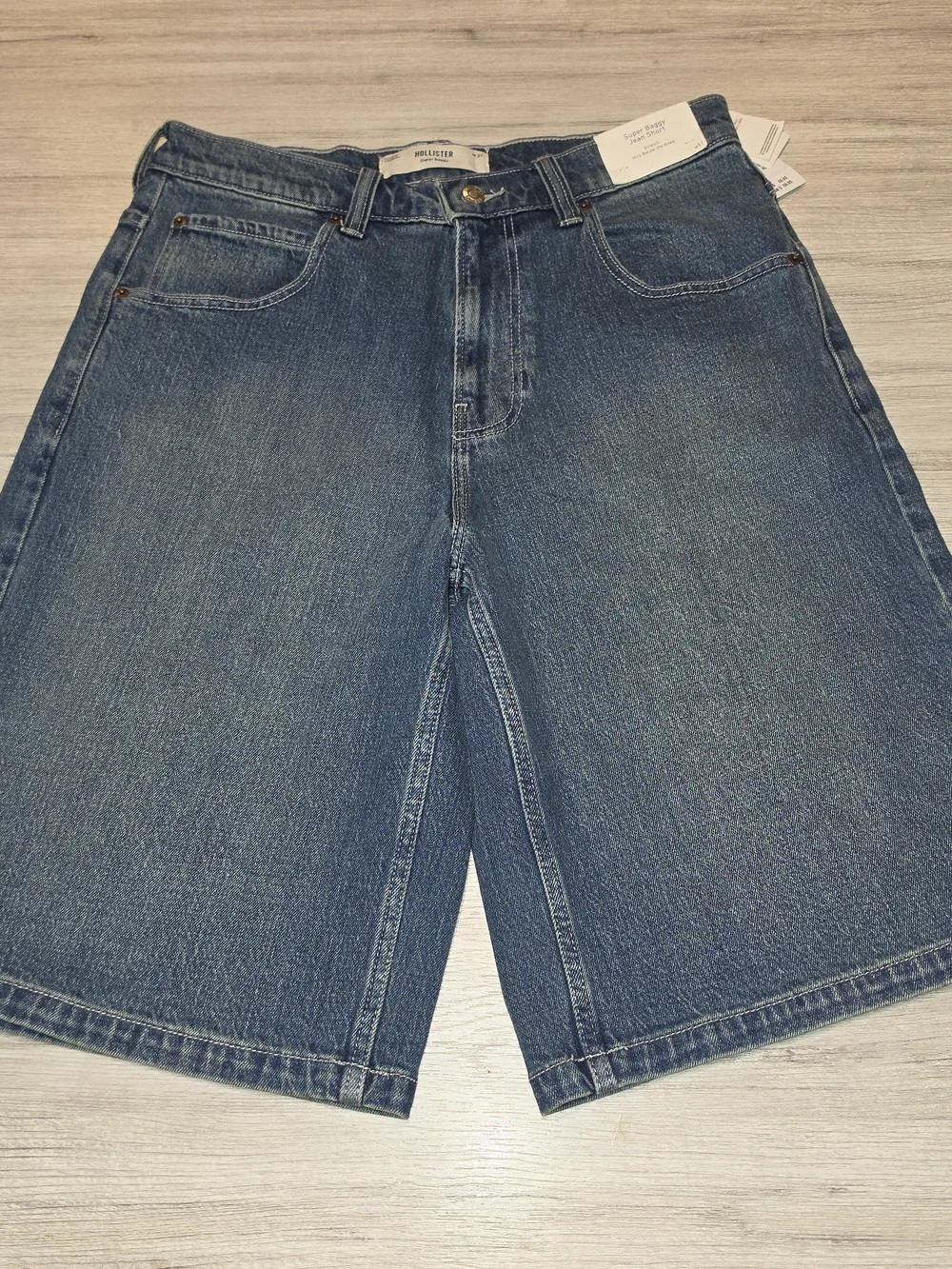 Hollister Super Baggy 12 Inch Jean Shorts Men's Waist Size 31 B7